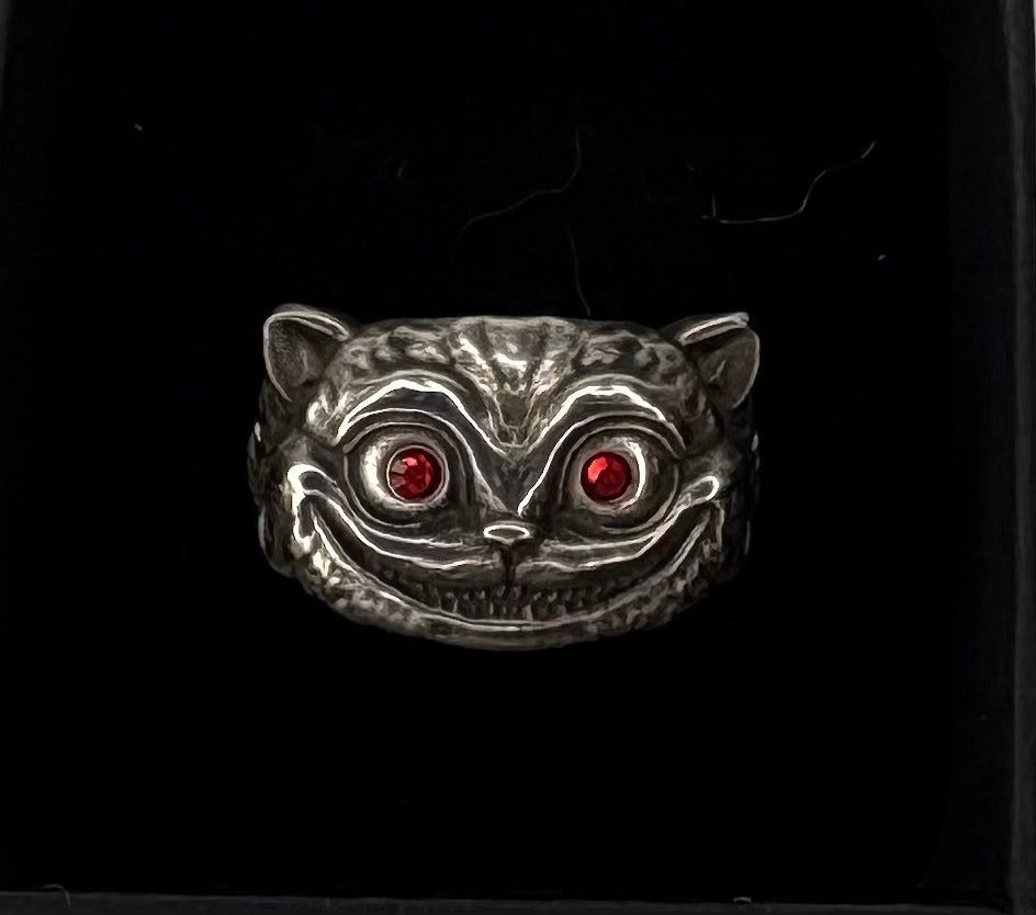 Source : https://www.perrygargano.com/products/the-cheshire-cat?variant=41775805005867&utm_source=Pinterest&utm_medium=organic