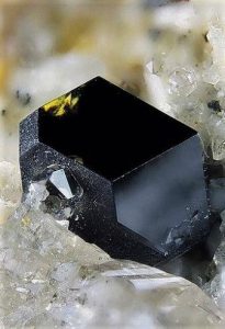 آناتاز (Anatase)