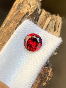 گارنت پیروپ (Pyrope Garnet)