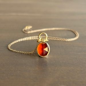 گارنت هسونیت (Hessonite Garnet)