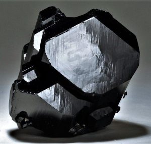 تورمالین سیاه (Schorl)