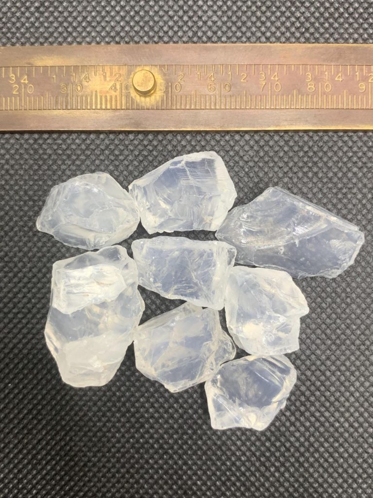 Source : https://www.etsy.com/listing/4363035834/206-carat-excellent-facet-grade-rough?utm_source=Pinterest&utm_medium=organic