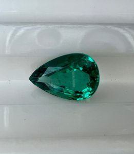یشم نفریت (Nephrite Jade)