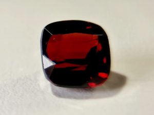 گارنت مالایا (Malaya Garnet)