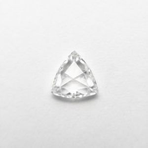 توپاز بیرنگ (White Topaz)