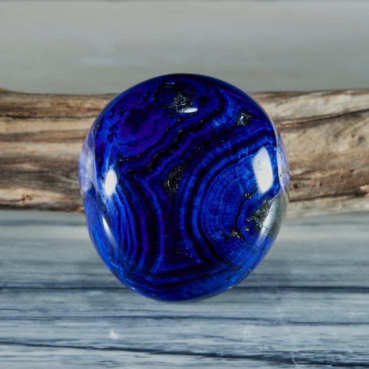 منبع : https://www.etsy.com/listing/4446922210/shimmering-siberian-azurite-palm-stone?utm_source=Pinterest&utm_medium=organic