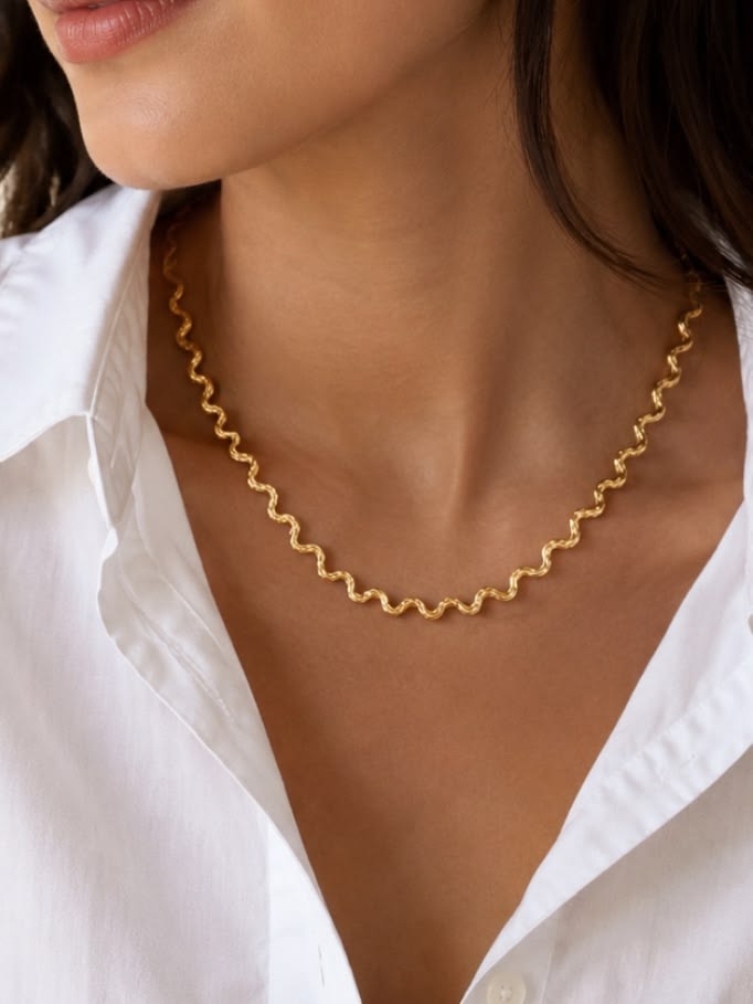 منبع : https://poshmark.com/listing/New-18K-Gold-Plated-Wave-Chain-Necklace-NWOT-3013-6a1f8ac4850012463c271316?utm_source=pin_unpaid