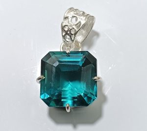 تورمالین پارائیبا (Paraiba Tourmaline)