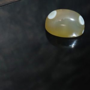 عقیق دو چشم