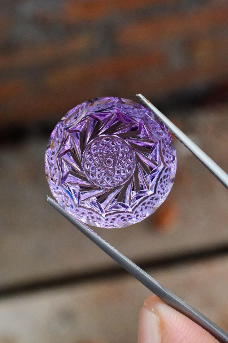 منبع : https://www.etsy.com/listing/1782110738/fantasy-cut-pink-amethyst-21-cts-fantasy?utm_source=Pinterest&utm_medium=organic