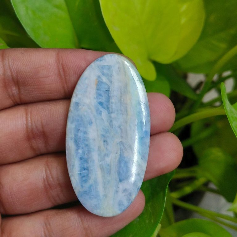 منبع : https://www.etsy.com/listing/4410063714/blue-scheelite-cabochon-blue?utm_source=Pinterest&utm_medium=organic