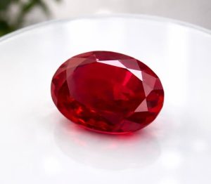 یاقوت سرخ برمه (Burmese Ruby – Pigeon’s Blood)