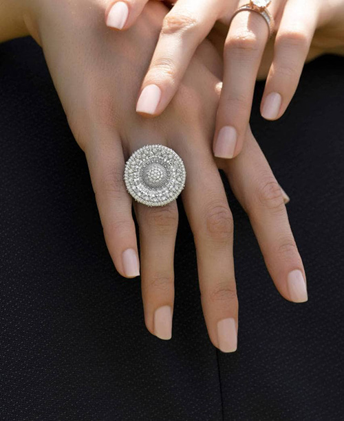 https://www.glamira.nl/platina/