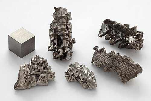 https://en.wikipedia.org/wiki/Bismuth
