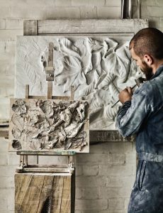 حکاکی و پرداخت سنگهای تزئینی (Carving & Polishing Decorative Stones)