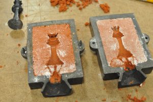 ریختهگری ماسهای برای اشیاء بزرگ (Sand Casting for Large Objects)