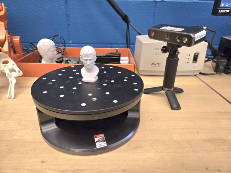 https://sites.utexas.edu/digifablab/3d-scanners/