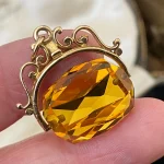 Source : https://www.etsy.com/sg-en/listing/4510915752/beautiful-vintage-english-hallmarked-375?ls=s&ga_order=most_relevant&ga_search_type=all&ga_view_type=gallery&ga_search_query=375+Yellow+Gold+%289k%29&ref=sr_gallery-1-5&spe=him&cns=1&sts=1&content_source=1d845849-0188-4e03-ae22-ece0e608e6b3%253ALTb39f4a3fa2a4295093ae361422588ceedc39ed7d&organic_search_click=1&logging_key=1d845849-0188-4e03-ae22-ece0e608e6b3%3ALTb39f4a3fa2a4295093ae361422588ceedc39ed7d