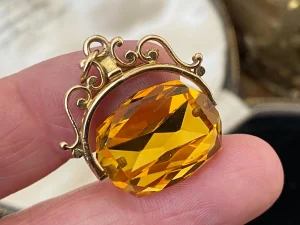طلای زرد ۹ عیار (375 Yellow Gold 9k)