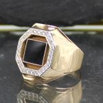 Source : https://www.etsy.com/ca/listing/1862563482/solid-mens-gold-ring-585-red-gold-14