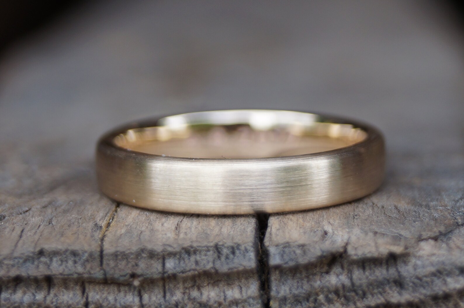 Source :https://janesto.com/produkt/rosegold-ring-mit-turmalin-8kt-333-gold/