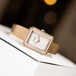 https://www.41watch.com/en/shop/chanel/boyfriend/m1038-boy-friend-tweed-beige-gold-2023