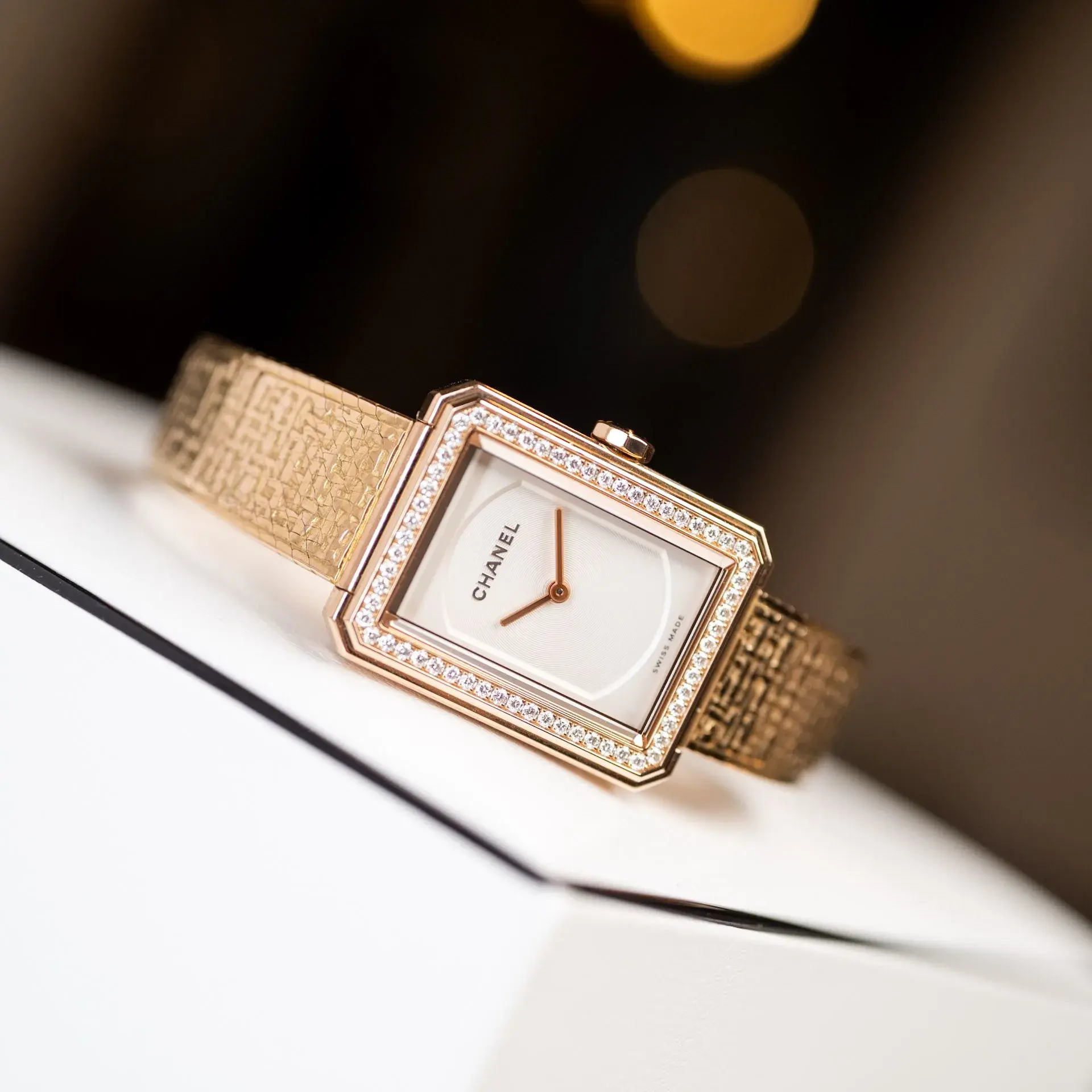 https://www.41watch.com/en/shop/chanel/boyfriend/m1038-boy-friend-tweed-beige-gold-2023