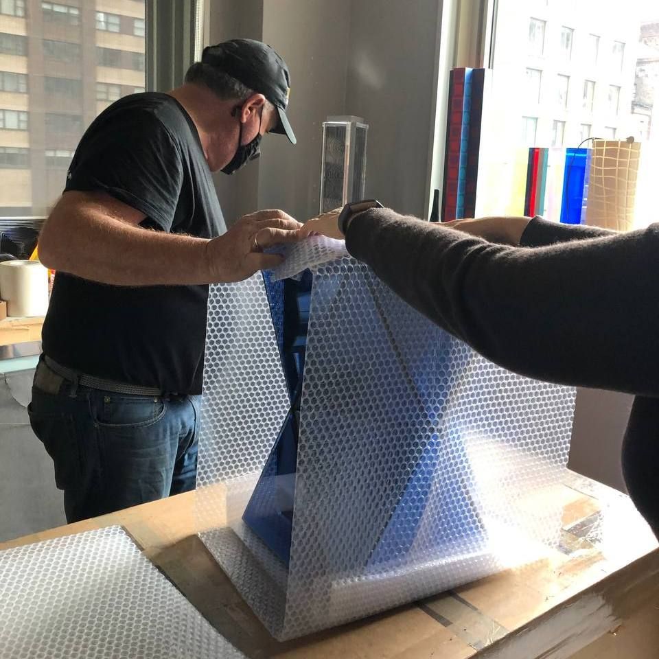 https://fineartshippers.com/how-to-safely-pack-and-ship-glass-art/